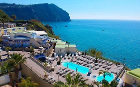 Baia delle Sirene Club Resort